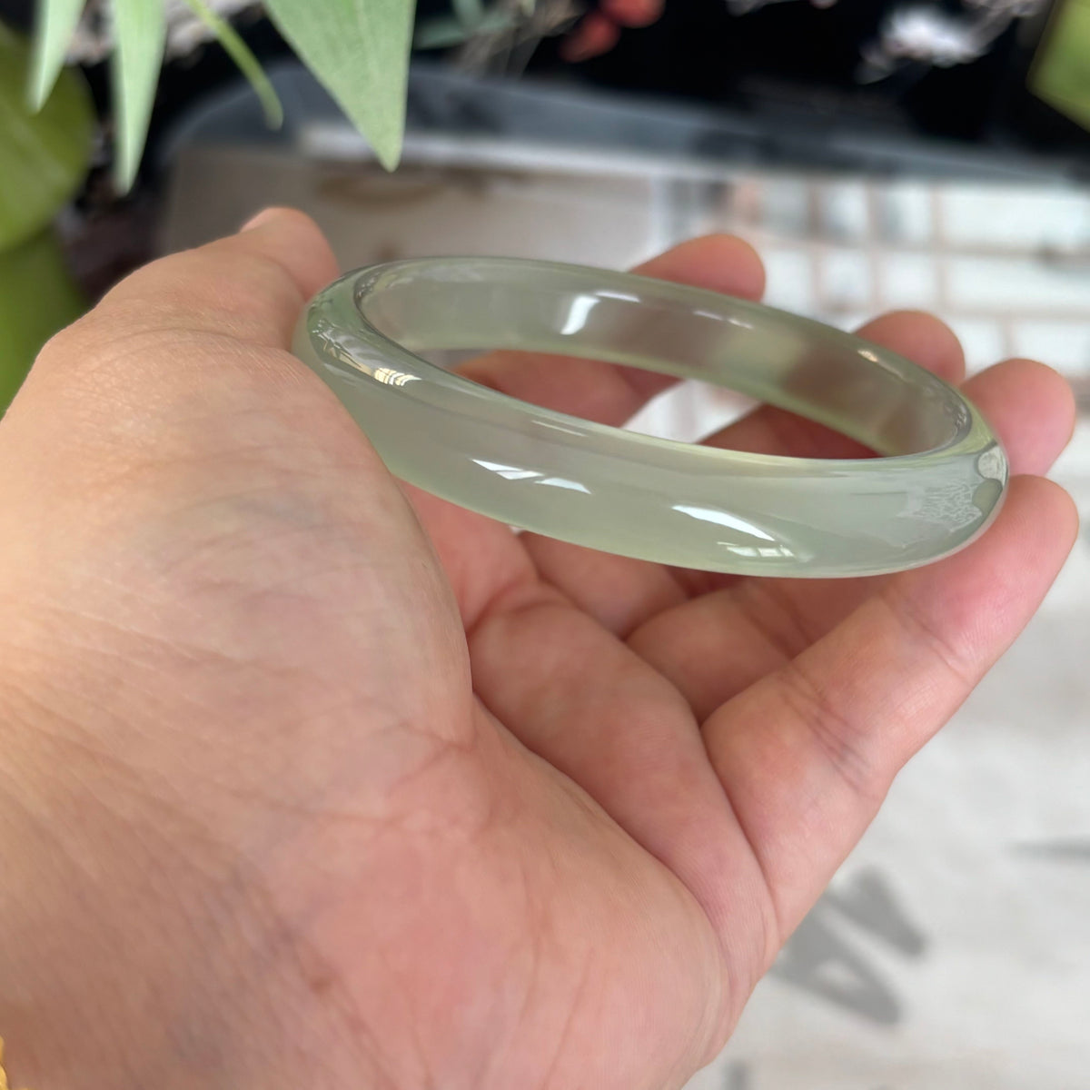 Natural Ice Blue-Green Agate Bangle – Cool, Translucent & Unique