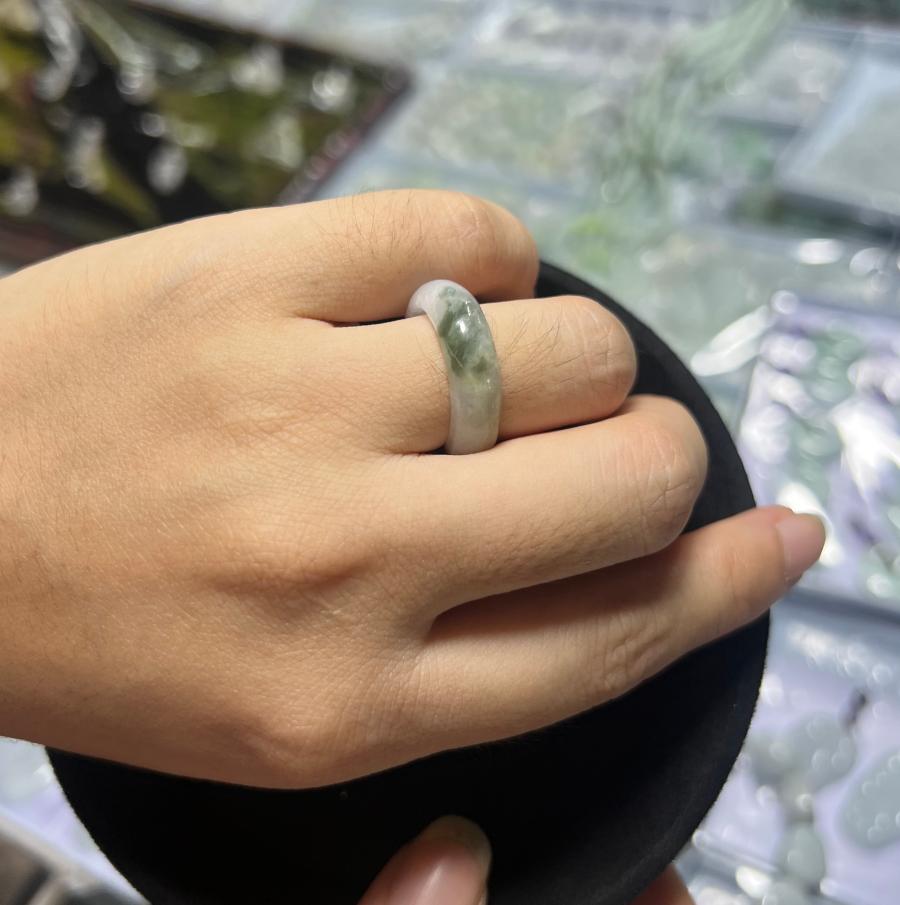 Natural Jadeite hard bangle Rings
